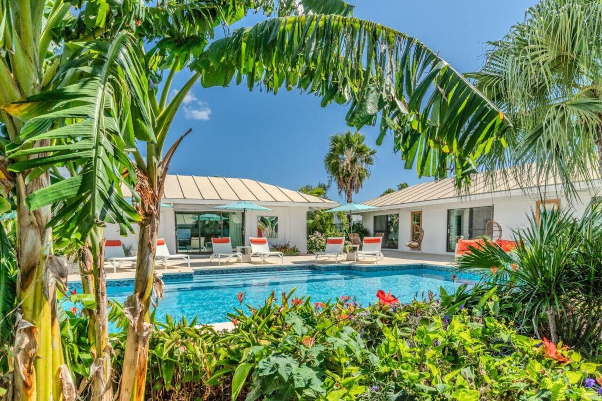Royal Villa With A Huge Swimming Pool Cowell Battery Exteriér fotografie