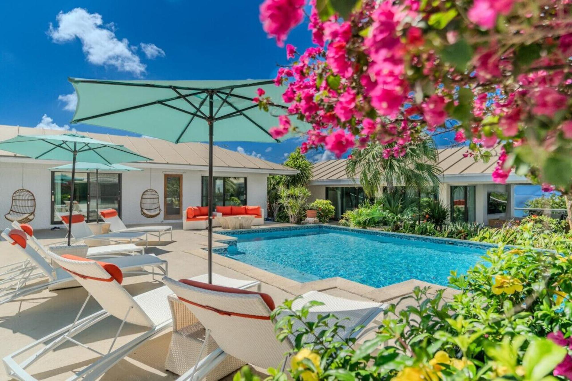 Royal Villa With A Huge Swimming Pool Cowell Battery Exteriér fotografie