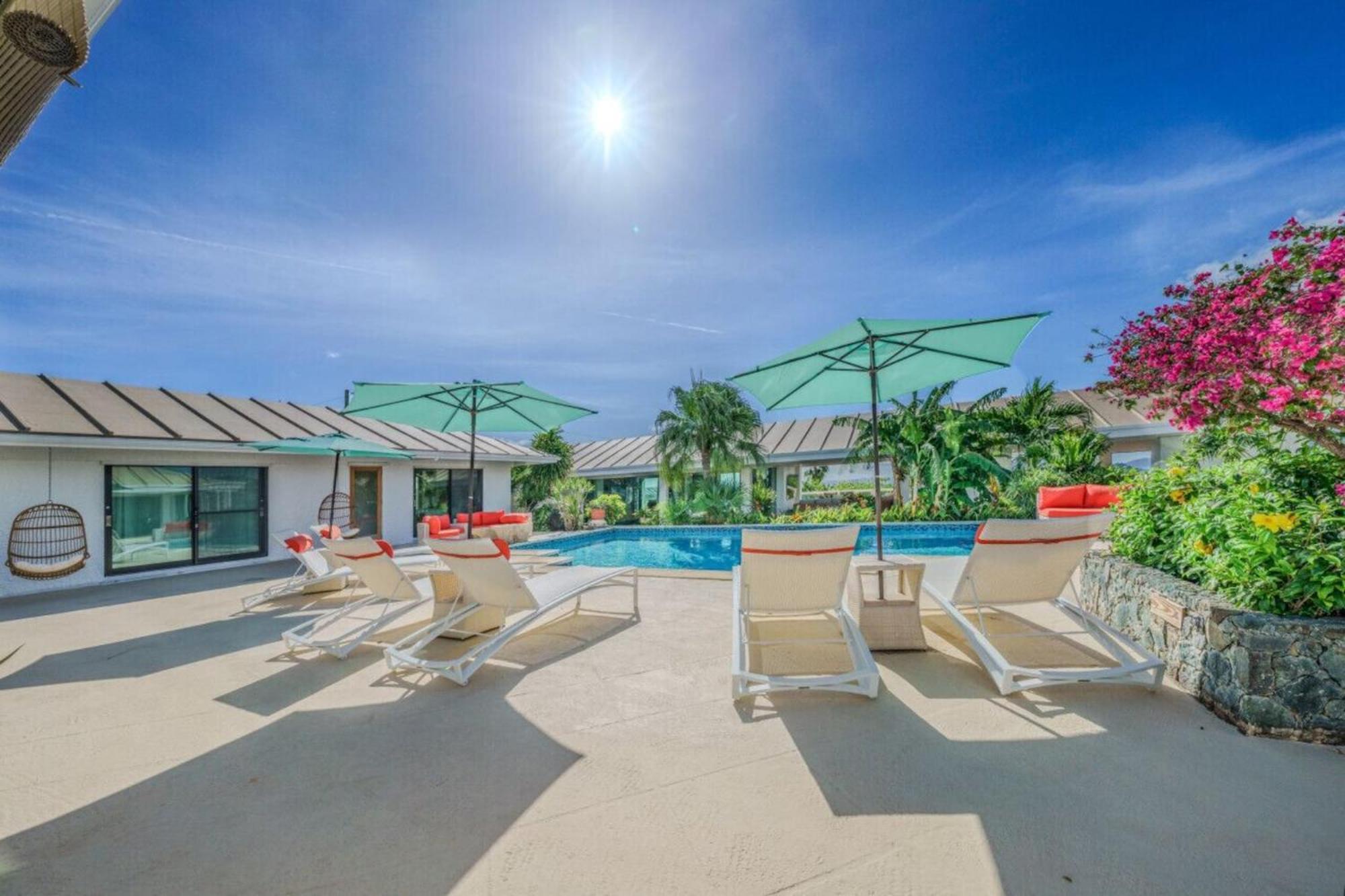 Royal Villa With A Huge Swimming Pool Cowell Battery Exteriér fotografie
